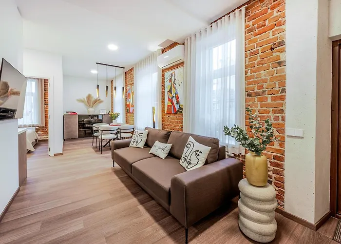 Center Gallery Apartment