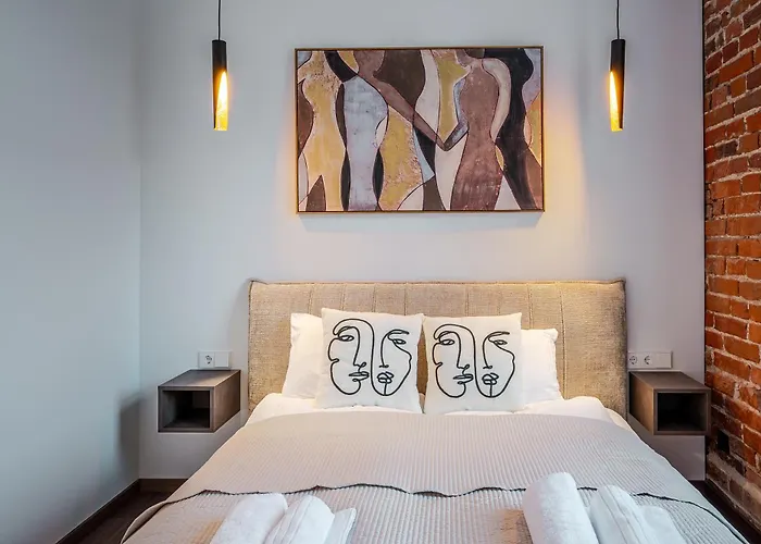 Center Gallery Apartment *